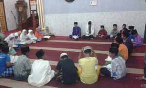 Program Maghrib Mengaji di Desa Bukit Sari Intan Jaya Lancar